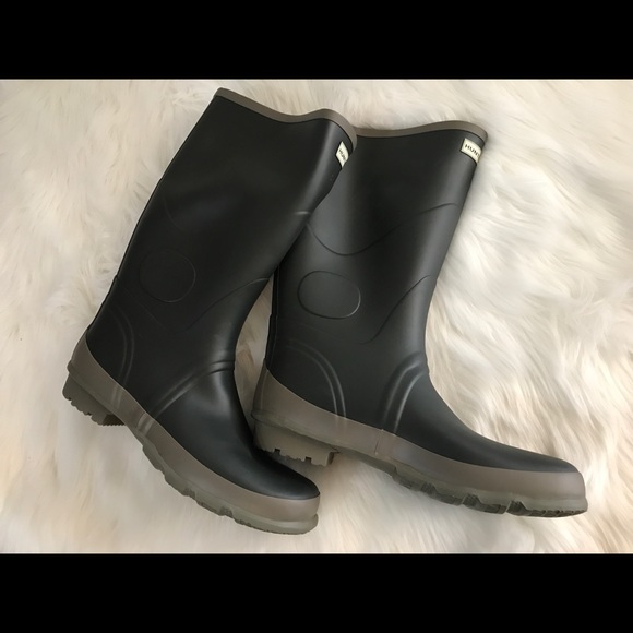 NEW Hunter Boots - Picture 2 of 8